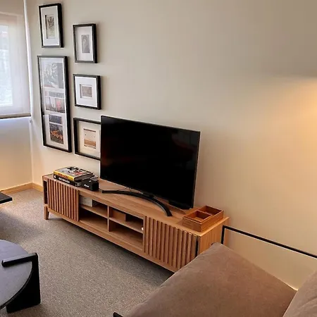 Bolhao - Stylish Downtown Two Bedroom *