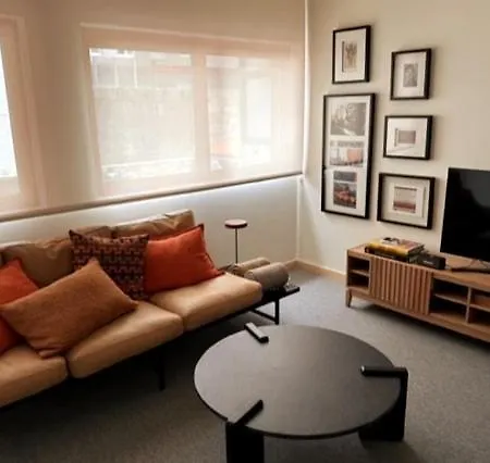 Bolhao - Stylish Downtown Two Bedroom * Porto