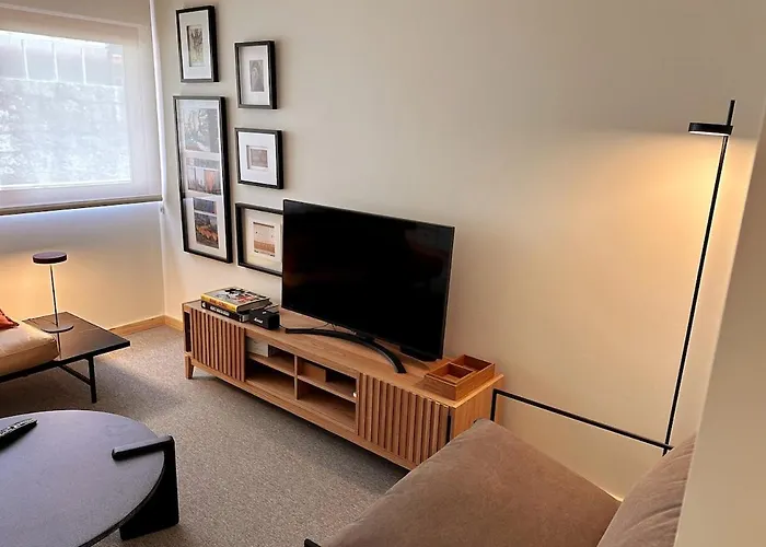 Bolhao - Stylish Downtown Two Bedroom *