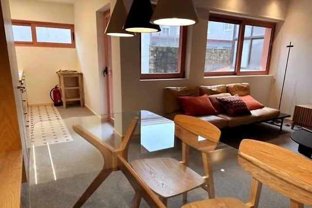 Bolhao - Stylish Downtown Two Bedroom * Oporto